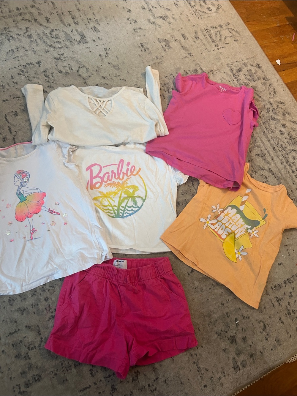 Lot of mixed clothing Girls Top Set and shorts Pink, White, Peach size8
